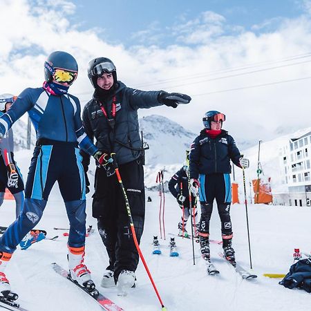 Apex2100 International Ski Academy Tignes Eksteriør bilde
