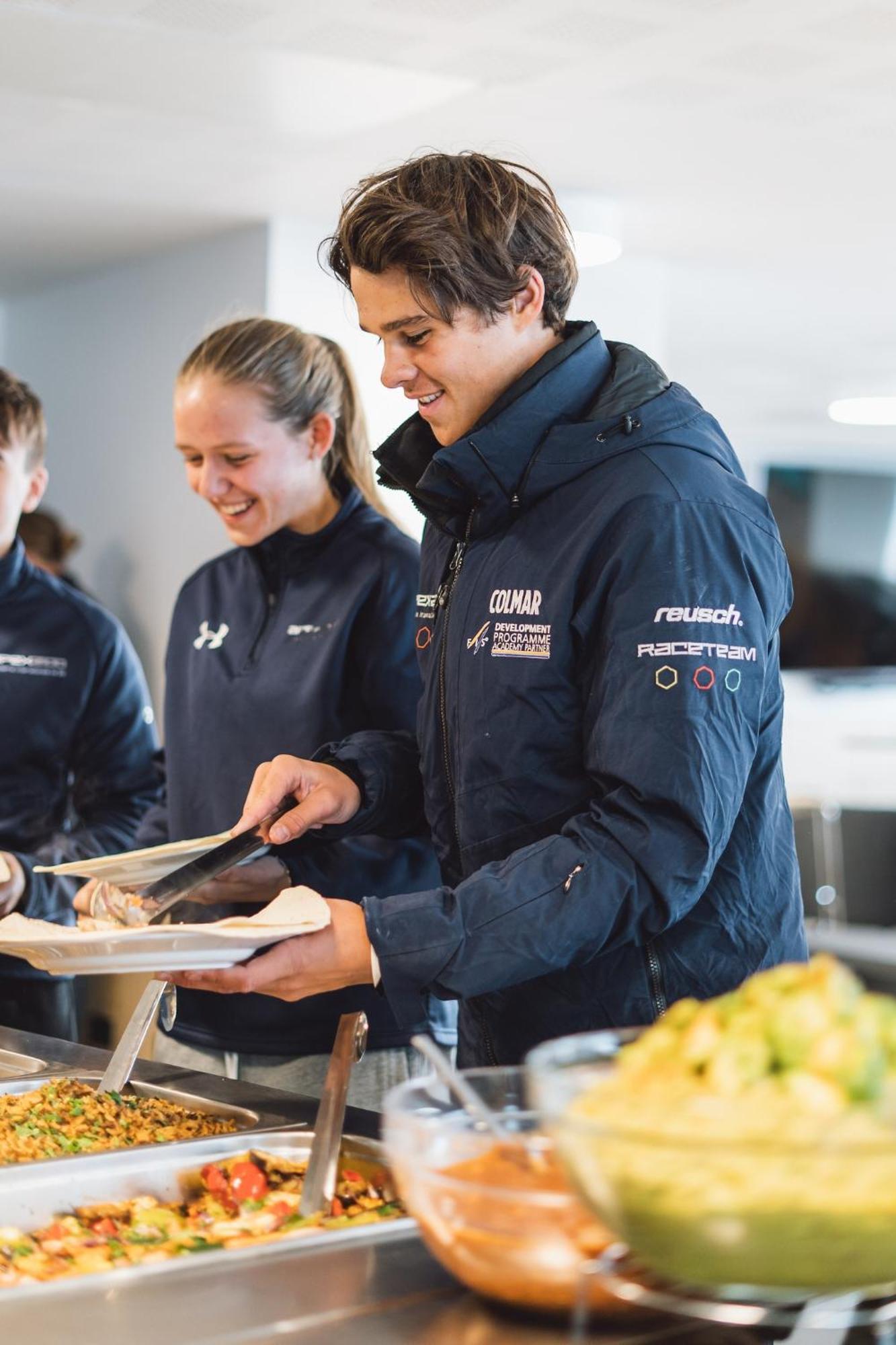 Apex2100 International Ski Academy Tignes Eksteriør bilde